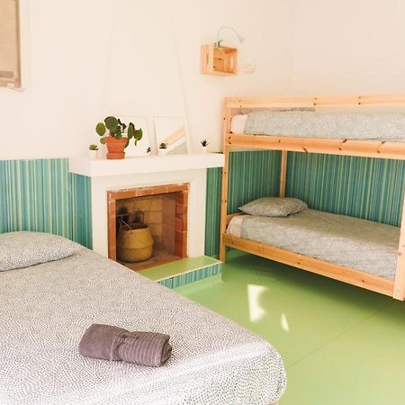 Hospedium Hostel Republica Surf House Эрисейра Экстерьер фото